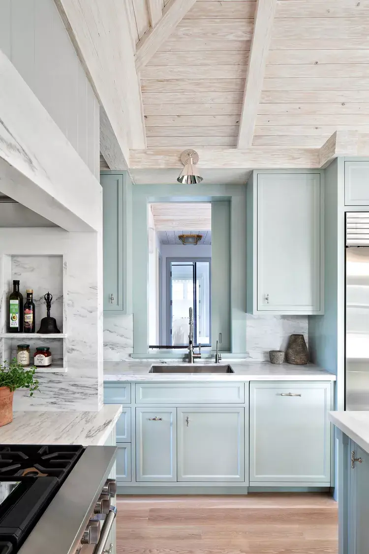 Coastal Cuisine: 10 Inspiring Ideas for Coastal Kitchen Decor